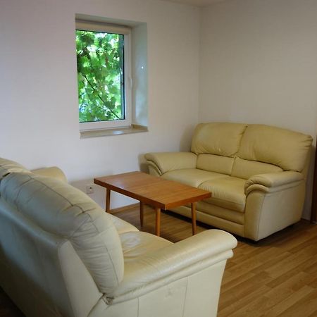 Apartman Hulin, Chrastany - Bily Extérieur photo