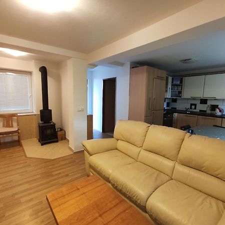 Apartman Hulin, Chrastany - Bily Extérieur photo