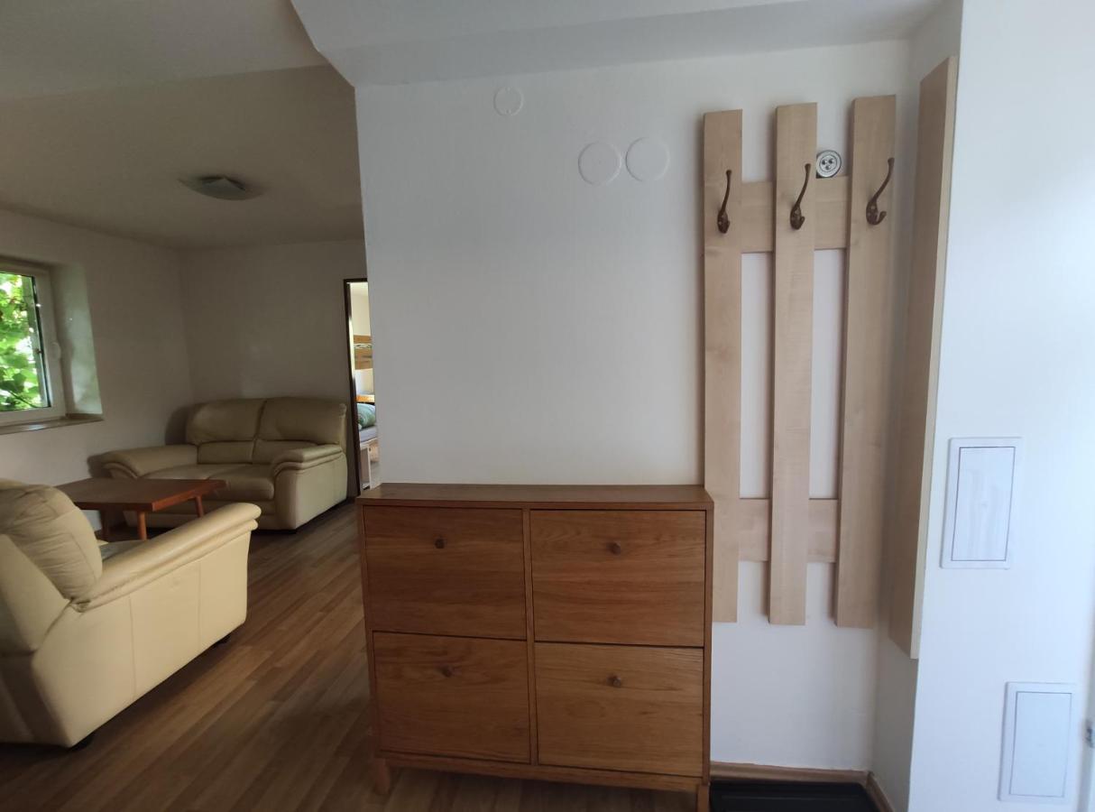 Apartman Hulin, Chrastany - Bily Extérieur photo