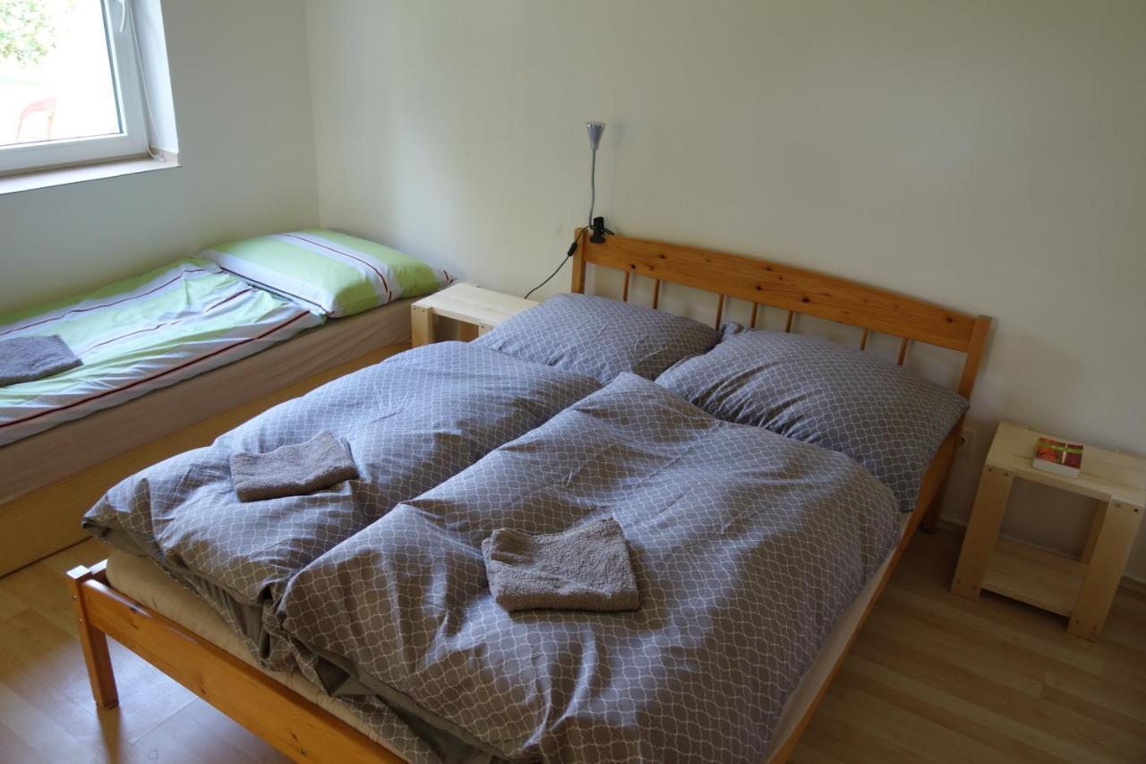 Apartman Hulin, Chrastany - Bily Extérieur photo
